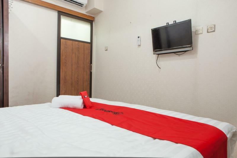 Reddoorz Near Pelabuhan Tanjung Perak 2 Surabaya Otel Dış mekan fotoğraf