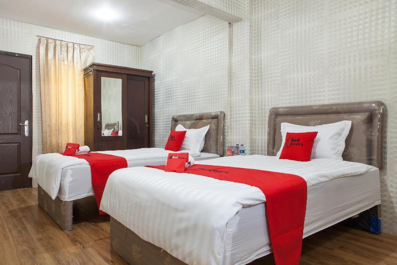 Reddoorz Near Pelabuhan Tanjung Perak 2 Surabaya Otel Dış mekan fotoğraf